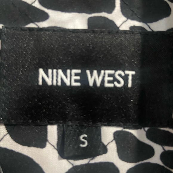 Nine West Vest size small animal print - Picture 3 of 3
